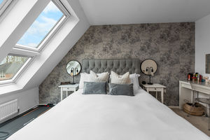 Photo 14- click for photo gallery